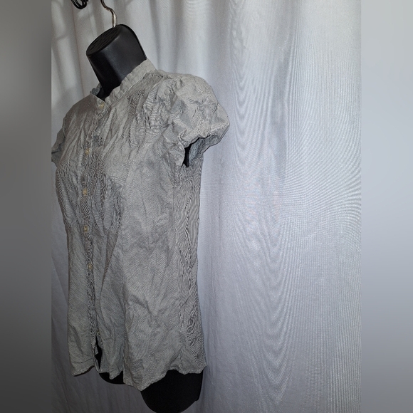 Calvin Klein pin striped button-down short sleeve blouse size medium - Picture 4 of 6